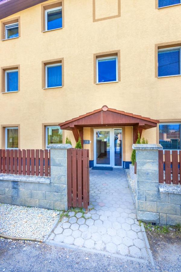 Apartman Theo Veľký Slavkov エクステリア 写真