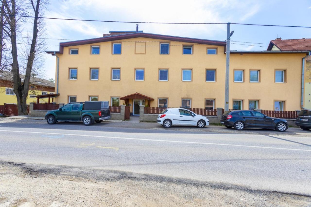 Apartman Theo Veľký Slavkov エクステリア 写真