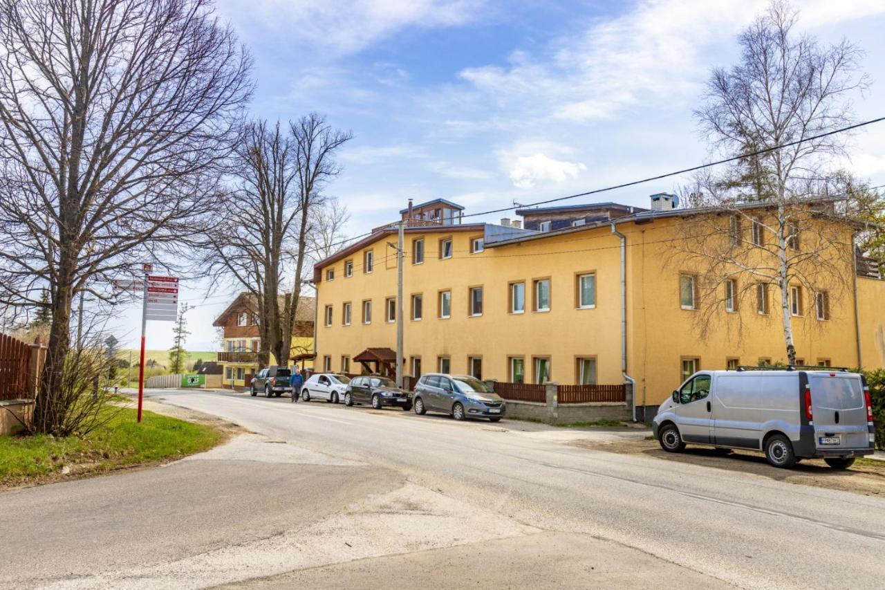 Apartman Theo Veľký Slavkov エクステリア 写真