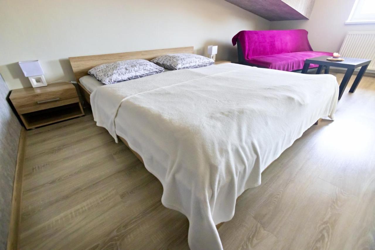 Apartman Theo Veľký Slavkov エクステリア 写真
